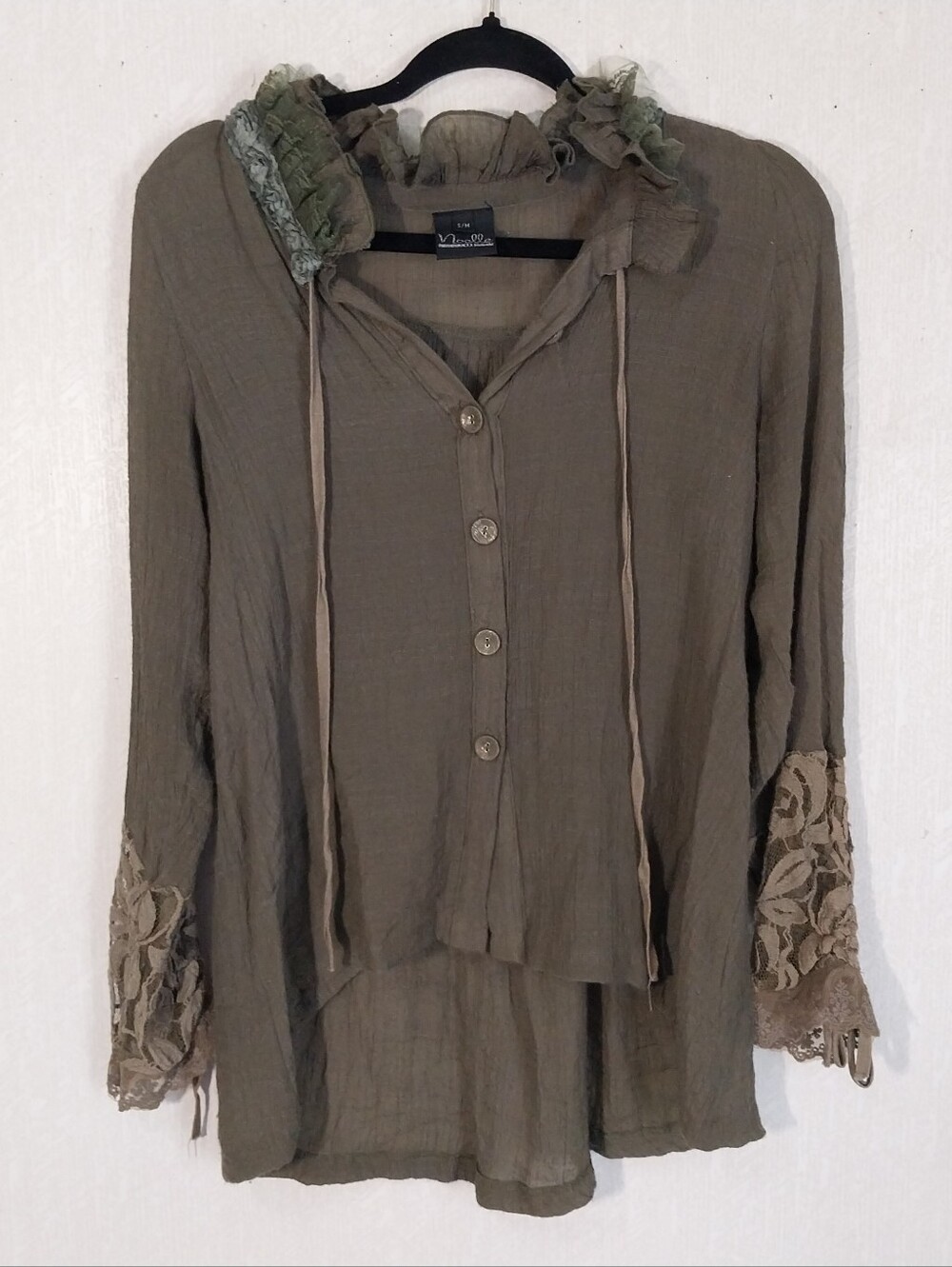 Noelle Boutique Olive Green Ruffled Collar Button-Front Blouse Ladies Size S/M
